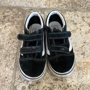 TODDLER SIZE 9 Vans Shoes black and white